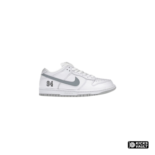 Dunk SB Supreme 94 Metallic Silver